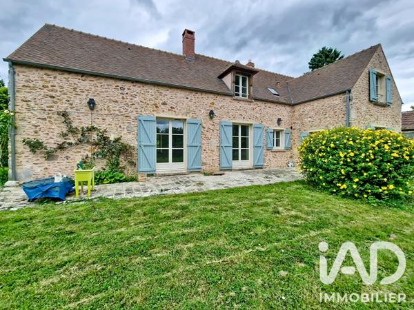 Location maison 7 pièces 153 m² La Celle-les-Bordes