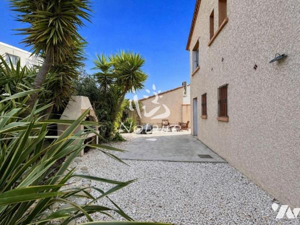 SAINT-CYPRIEN PLAGE – Maison 4 faces avec deux espaces de vie, proche de la mer