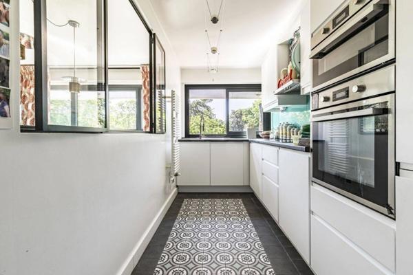 Appartement à vendre 5 pièces SAINT CLOUD (92) 3 chambres - Parc Marie Bonaparte - 900 000 € honoraires d'agence inclus