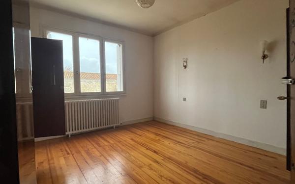 Maison à vendre    5 pièces • 117 m2 Vérines