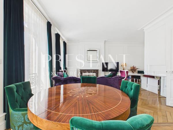 Triangle D’Or – Appartement haussmanien 95m², BORDEAUX