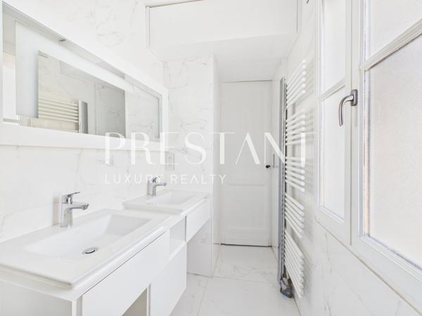 Triangle D’Or – Appartement haussmanien 95m², BORDEAUX
