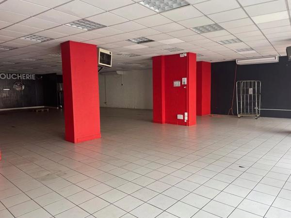Vente Local commercial 4 pièces 270 m2 à Lavelanet