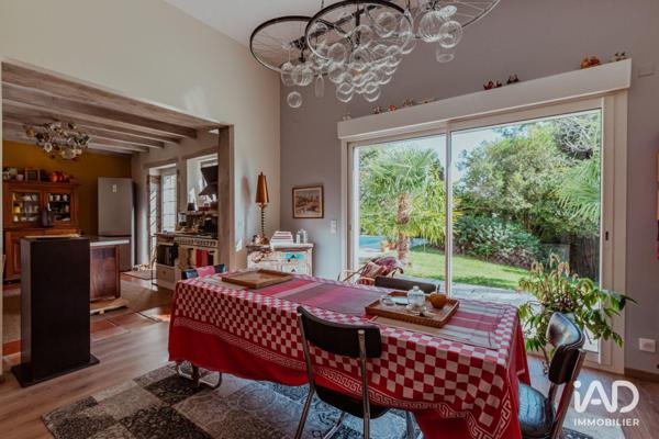 Maison à vendre 6 pièces 229 m² Urt