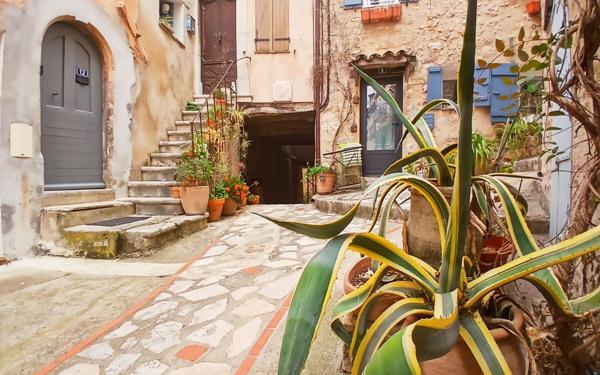 Appartement à vendre    2 pièces • 35,18 m2 Châteauneuf-Grasse