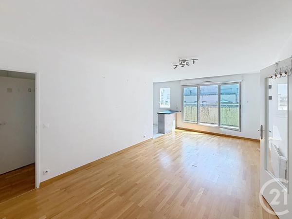 Appartement F3 à vendre  3 pièces - 60 m 2   CHARTRES  - 28