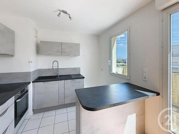 Appartement F3 à vendre  3 pièces - 60 m 2   CHARTRES  - 28