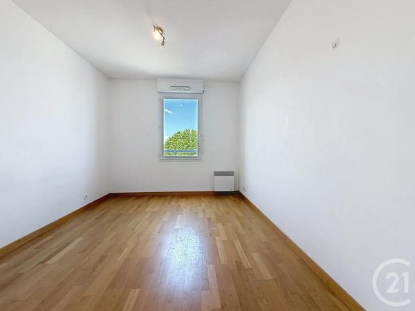 Appartement F3 à vendre  3 pièces - 60 m 2   CHARTRES  - 28