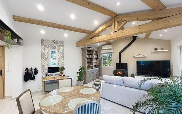 Maison à vendre    5 pièces • 119 m2 Saint-Raphaël