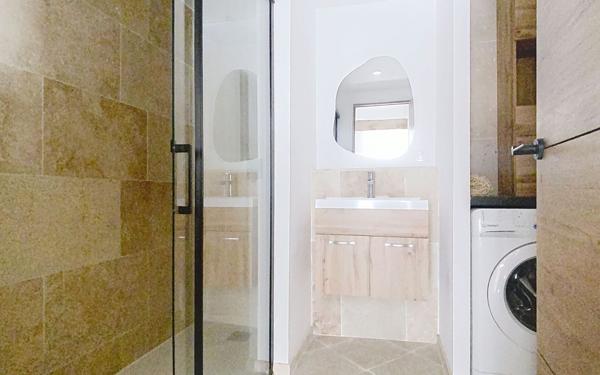 Maison à vendre    3 pièces •  Avignon