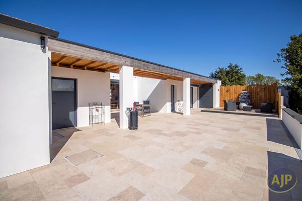 Maison à vendre Challans - 5 pièces, 127m² avec 3 chambre(s) à 378 200€ - AJP Immobilier Challans