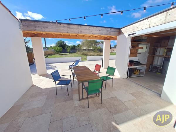 Maison à vendre Challans - 5 pièces, 127m² avec 3 chambre(s) à 378 200€ - AJP Immobilier Challans