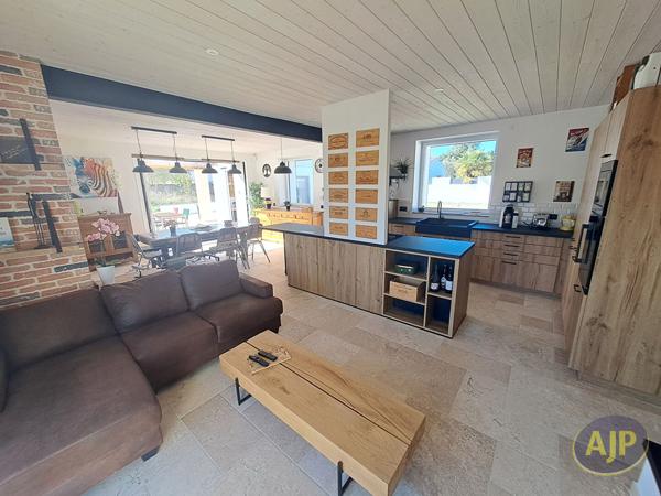 Maison à vendre Challans - 5 pièces, 127m² avec 3 chambre(s) à 378 200€ - AJP Immobilier Challans