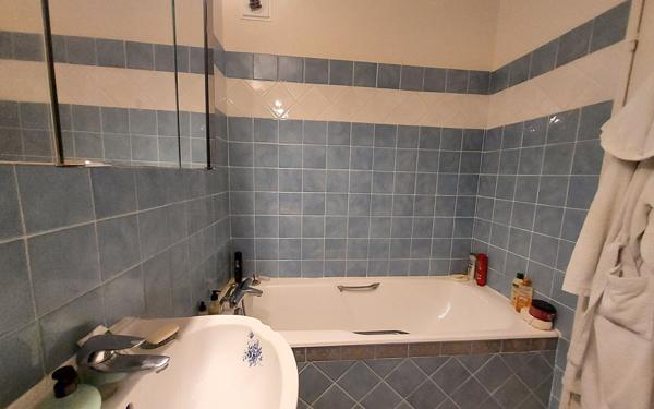 Appartement à vendre    3 pièces • 74,04 m2 Noisy-le-Grand