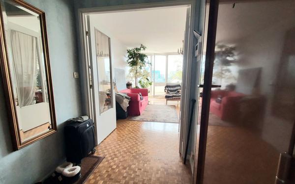Appartement à vendre    3 pièces • 74,04 m2 Noisy-le-Grand