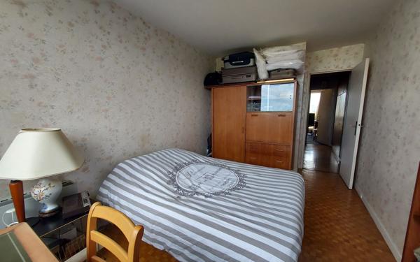 Appartement à vendre    3 pièces • 74,04 m2 Noisy-le-Grand