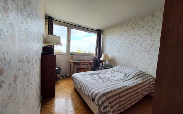 Appartement à vendre    3 pièces • 74,04 m2 Noisy-le-Grand