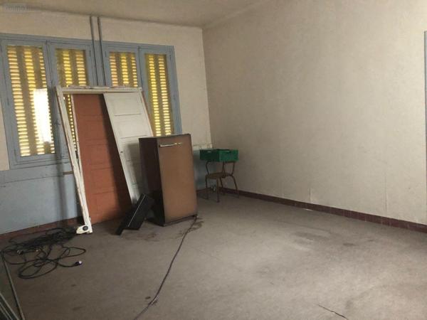 Immeuble à vendre à Lacapelle-Marival dans le Lot (46120), ref : 46030/IMMR/291