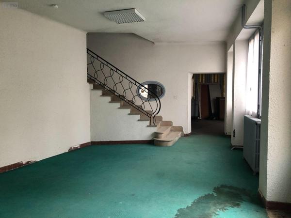 Immeuble à vendre à Lacapelle-Marival dans le Lot (46120), ref : 46030/IMMR/291