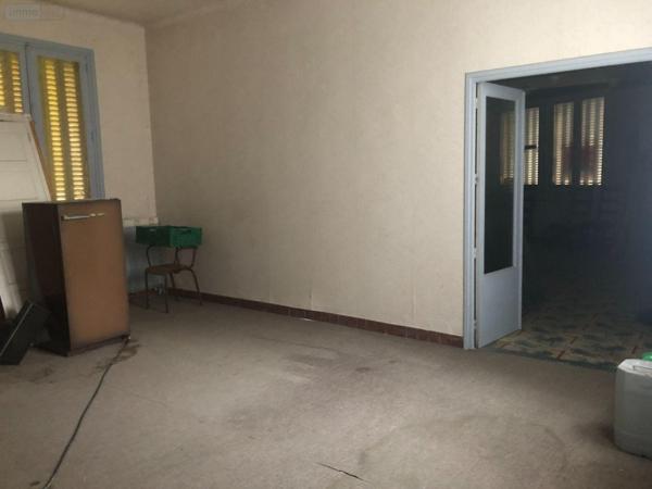 Immeuble à vendre à Lacapelle-Marival dans le Lot (46120), ref : 46030/IMMR/291