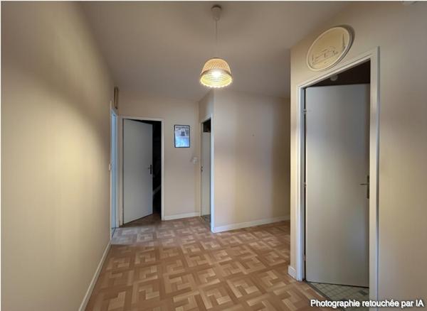 POITIERS  TOUFFENET - APPARTEMENT T2 DE 63,91 m² AVEC LOCATAIRE EN PLACE - CAVE + PARKING