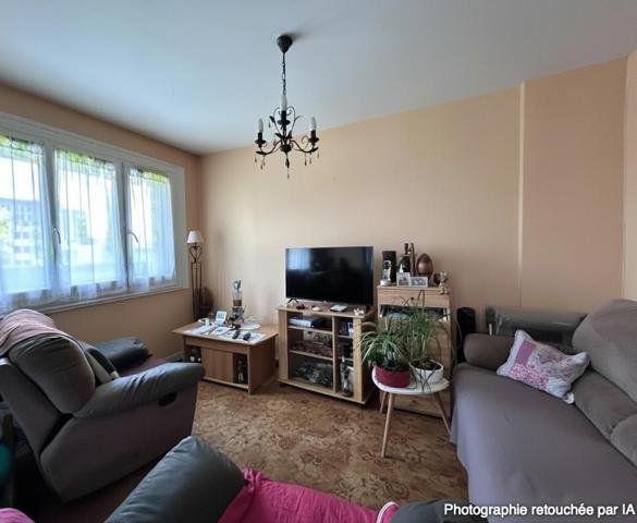 POITIERS  TOUFFENET - APPARTEMENT T2 DE 63,91 m² AVEC LOCATAIRE EN PLACE - CAVE + PARKING