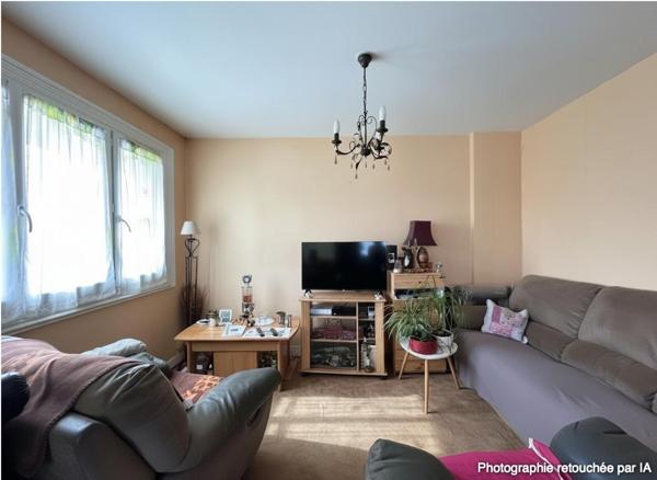 POITIERS  TOUFFENET - APPARTEMENT T2 DE 63,91 m² AVEC LOCATAIRE EN PLACE - CAVE + PARKING
