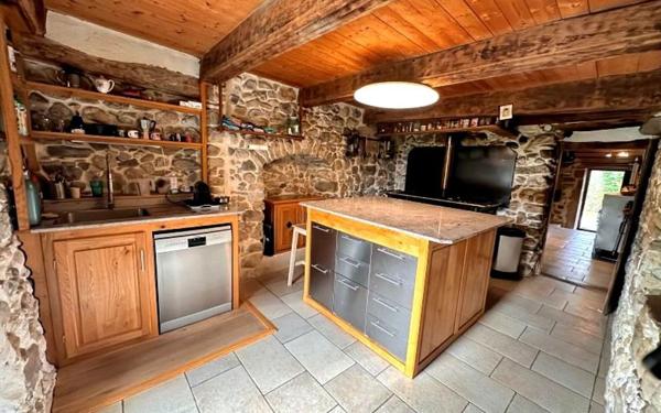 Maison à vendre    4 pièces •  Cruseilles