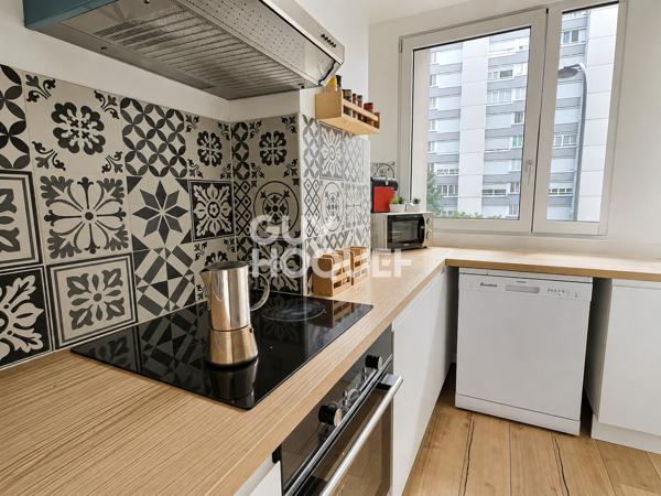 Appartement à vendre de 4 pièces de 74.02 m² - Mairie d'Aubervilliers