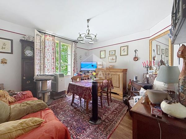 Appartement F3 vendu loué - Face à la gare Saint-Martin d'Étampes