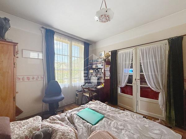 Appartement F3 vendu loué - Face à la gare Saint-Martin d'Étampes