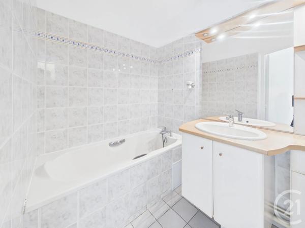Appartement F3 Bis à vendre  5 pièces - 81,74 m 2   CHARTRES  - 28