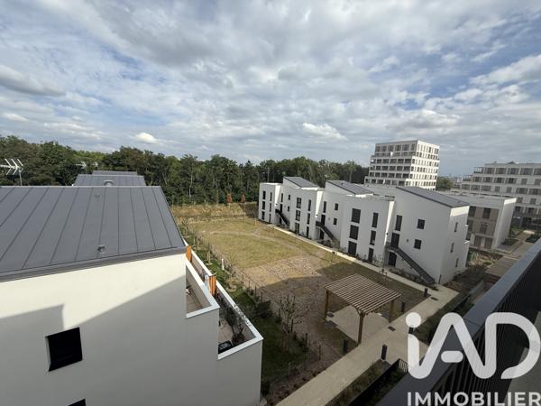 Location appartement 4 pièces 80 m² Lisses