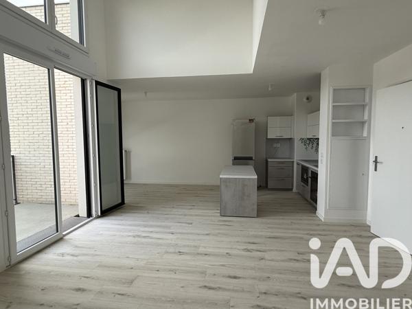 Location appartement 4 pièces 80 m² Lisses