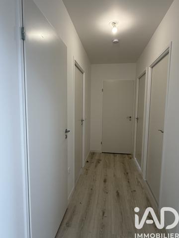 Location appartement 4 pièces 80 m² Lisses