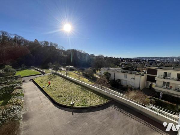 T3 DANS UNE COPROPRIETE DE STANDING