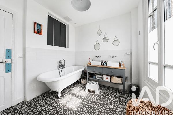 Maison à vendre 8 pièces 238 m² Clamart