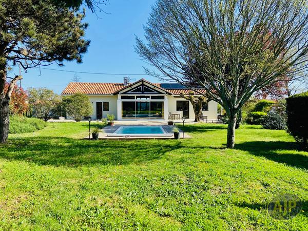 Biens de prestige à vendre Lesparre Medoc : 388 500 € - AJP Lesparre Immobilier