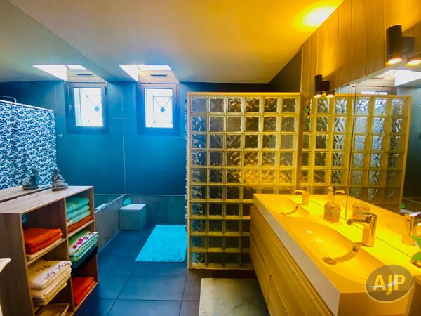 Biens de prestige à vendre Lesparre Medoc : 388 500 € - AJP Lesparre Immobilier