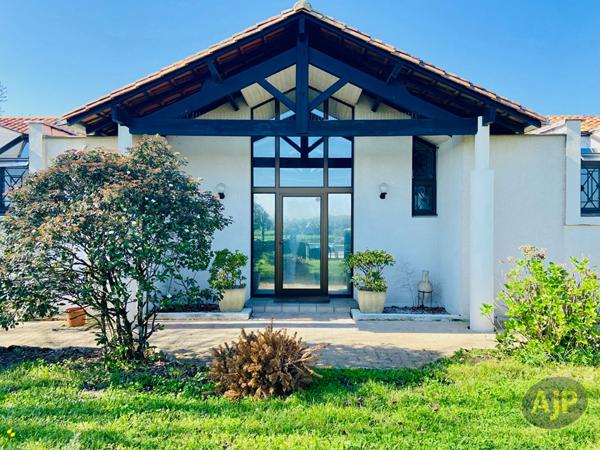 Biens de prestige à vendre Lesparre Medoc : 388 500 € - AJP Lesparre Immobilier