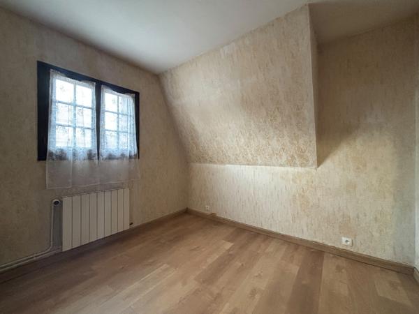 PAVILLON F6 - 100 M² - DRANCY