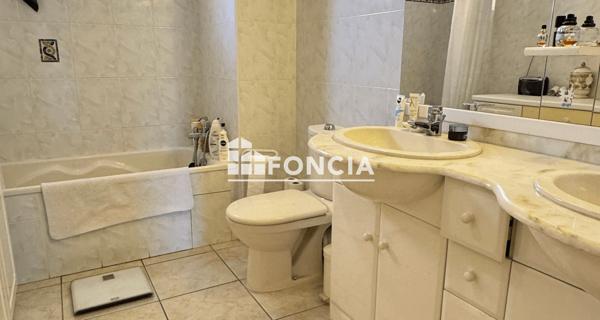 À vendre Appartement 4 pièces 110.71 m² - Saint-raphaël 83700
