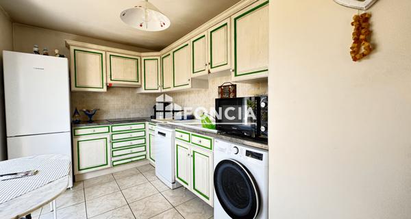 À vendre Appartement 4 pièces 110.71 m² - Saint-raphaël 83700