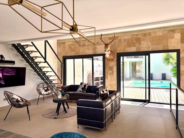 Maison 5 pièces - 169 m² Bien prestige