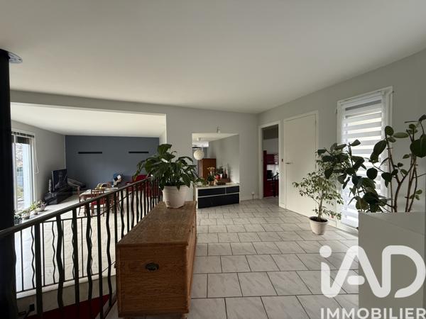 Maison à vendre 10 pièces 285 m² La Norville