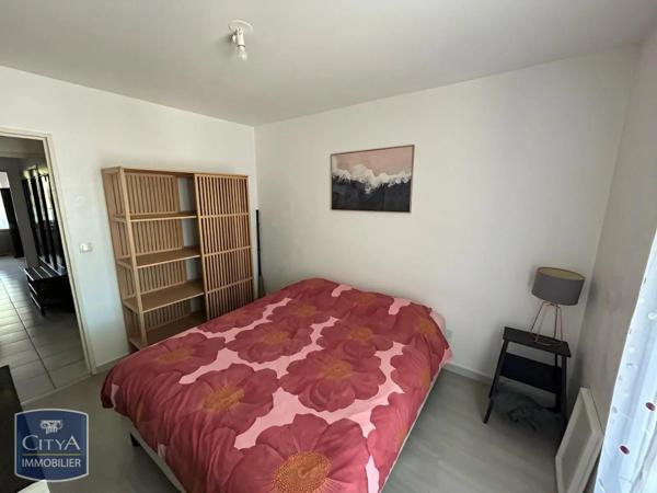 Appartement à louer 3 pièces 74.33m² Tours (37200)