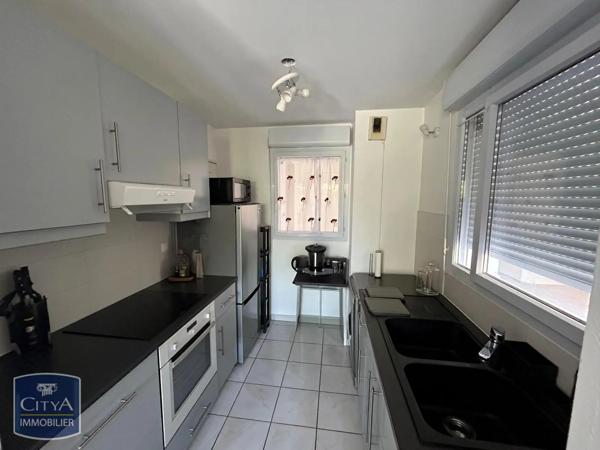 Appartement à louer 3 pièces 74.33m² Tours (37200)