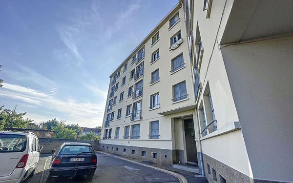 Appartement à vendre    3 pièces •  Montluçon