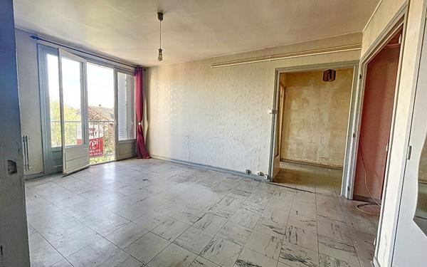 Appartement à vendre    3 pièces •  Montluçon