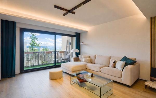 Appartement à vendre    5 pièces • 104 m2 Tassin-la-Demi-Lune